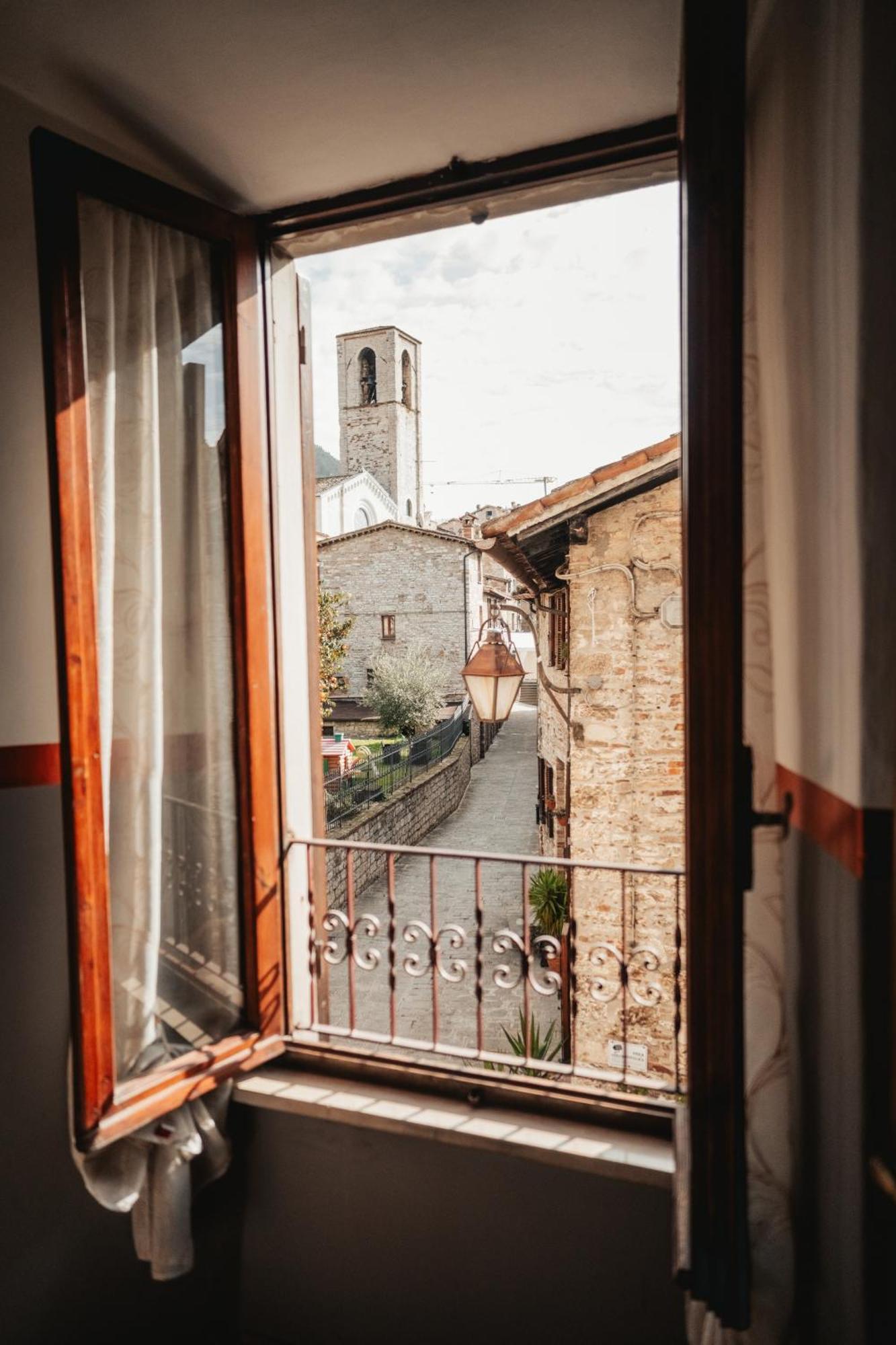 Locanda Del Duca Gubbio Esterno foto